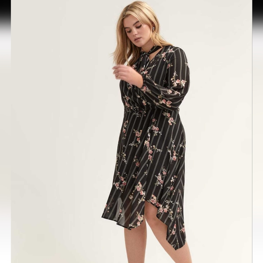 Love and Legend Asymetrical Hem Neck Tie Dress Size 18